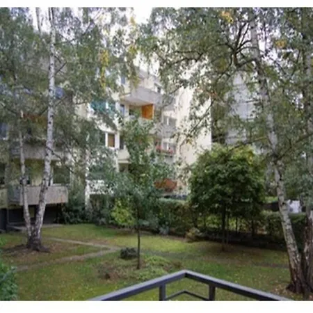 Apartment Mit Super Anbindung Fuer 1-2 Personen *