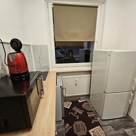 Mit Super Anbindung Fuer 1-2 Personen