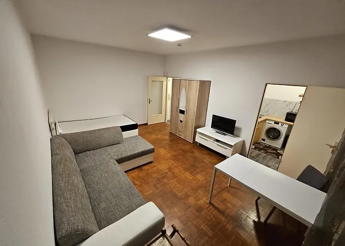 Appartement Mit Super Anbindung Fuer 1-2 Personen *